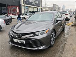 تۆیۆتا کامری